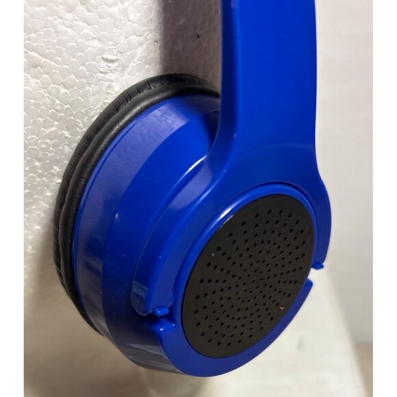 Bud Light Bluetooth Wireless Headphones With USB Charging Cable Blue - Picture 6 of 7